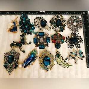 Lot 14 Vintage Style Blue Rhinestone Brooches Pins Estate Costume Jewelry